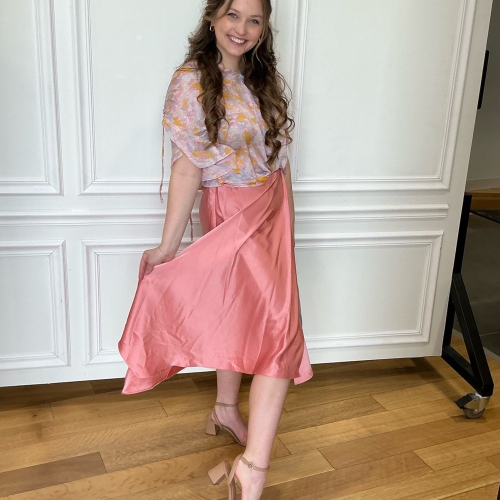 Alice + Olivia Elegant asymetrical Pink Satin Skirt - Picture 7 of 14